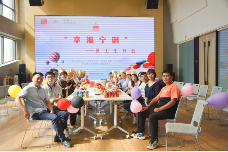 美好時(shí)光里，愛(ài)讓我們一起成長(zhǎng)